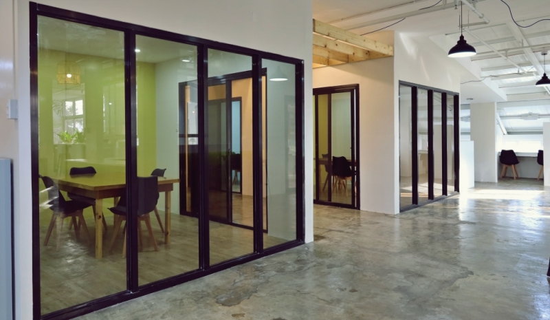フィリピン留学 Cebu21 - BECI City-Class rooms-1